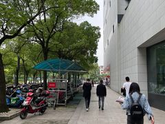 -卜蜂莲花(浦江城市生活广场店)