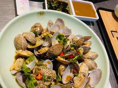 -潮界(LU·ONE凯德晶萃广场店)