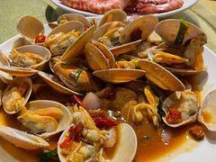 -三亚火车头万人海鲜广场