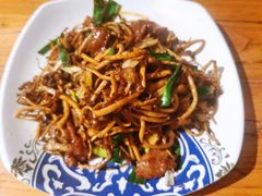茶树菇牛柳-山城遇宴·重庆江湖菜(五道口银谷大厦店)