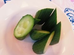 蘸酱小黄瓜-松哥油焖大虾(皇岗一店)
