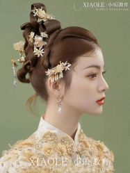 -小乐化妆美甲半永久培训学校