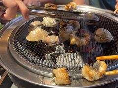 -围炉肉舍•炭烤活鳗•丹东海鲜烤肉(步行街店)