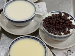 -周大娘牛乳(旧寨古村总店)
