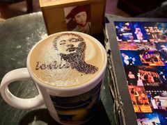 -为你钟情咖啡馆(春熙路太古里步行街店)