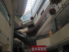 -东方巴黎购物广场