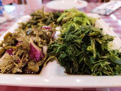 炝拌野菜-王村姑老土炕莜面村(桥东店)