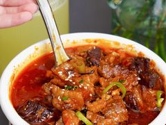 招牌牛腩-甜阿姨·天台花园私房菜(万松园店)