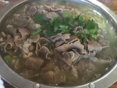 -溢心园香河肉饼总店