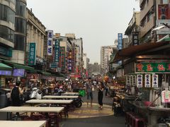 -六合夜市