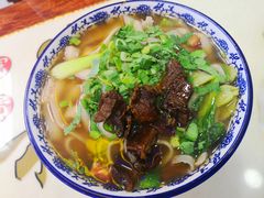 红烧牛肉刀削面-清真兰州拉面(九龙湖店)
