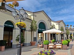 -塞拉瓦莱名品奥特莱斯