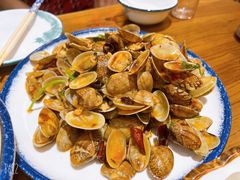 -东来菜馆•手抓海鲜家常菜•海鲜锅贴(鸽子窝店)