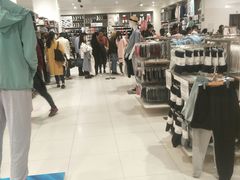 -优衣库(郑州二七万达广场店)