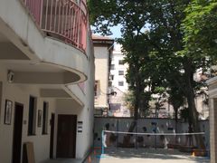 -上海戏剧学院附属高级中学