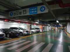 -苏州汇融广场假日酒店