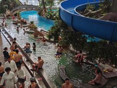 -龙脉温泉室内游泳馆