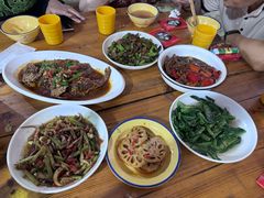 -老三样·美食研究中心(世贸路店)