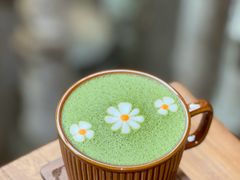 抹茶牛奶-Metal hands·铁手咖啡