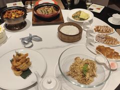 -皇城根·鲁菜济南菜·吊炉烤鸭·炒鸡鱼头(济南旗舰店)