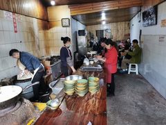 自助取餐区-张醪糟