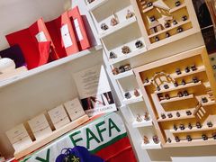 -LADY FAFA(巨鹿路陕西南路路口店)