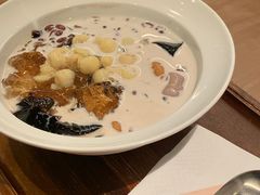 -RUXU入续糖水铺与包(卓悦中心店)