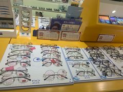-诺柯视眼镜-蔡司依视路官方工厂店(淞南一店)