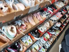 -NIKE上海青浦优选体验店