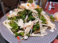 羽衣甘蓝苹果沙拉-WOLFGANG PUCK KITCHEN & BAR(迪士尼小镇店)