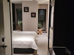 -万泊酒店(长沙五一广场国金中心店)