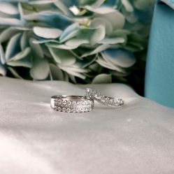 -威德钻石-克拉钻大本营(南京东路店)