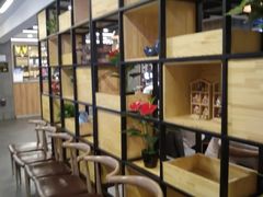 等位区-渔娘渔家丹东海鲜(东直门店)