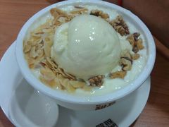 琥珀双皮奶-满记甜品(巴黎春天宝山店)