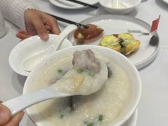 皮蛋廋肉粥-圣丰盛宴酒家(东城店)