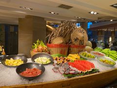 自助取餐区-松山湖凯悦酒店·Café自助餐厅·周末火舞秀表演