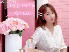 -Dior迪奥(上海世茂广场店)