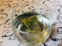 龙井茶-一江春水·杭帮臻宴