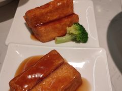 鲍汁一品豆腐-芳满庭粤菜餐厅(丹阳吾悦店)