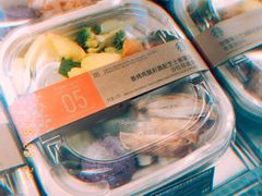 -星巴克臻选(盐城金鹰聚龙湖店)