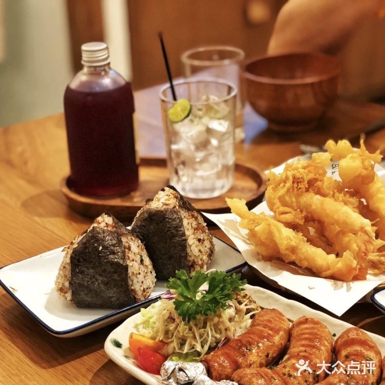 真的太好吃啦，贴心的点是 锡纸包的地方是骨头可以当手柄