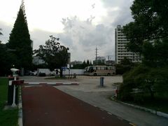 -上海应用技术大学南校区-停车场