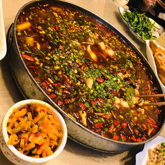 壹罐万里香(双凤桥总店)-"好友病痊愈了,请客吃饭在空港广场安康路一.