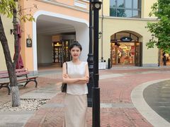 -枫叶小镇奥特莱斯