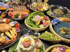 -雍容荟活波龙自助餐(IFS黑金店)