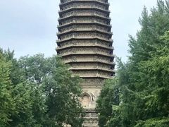 -玲珑塔公园
