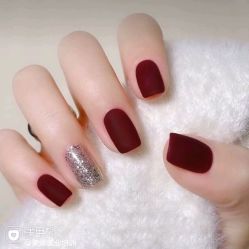 -Pink You美甲洗眉纹绣定制中心