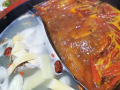 骨头汤鸳鸯锅-庄老幺火锅(娄山关路店)