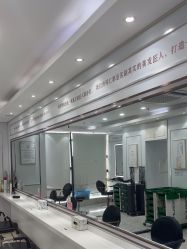 -镁连社·美联社
