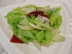 西芹百合-老人和饭店(淮海中路店)